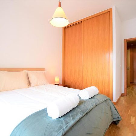 Marina De Albufeira T1 Ate 2 Pax Ou T2 Ate 6 Pax Com Piscina E Vista Marina Apartman Kültér fotó