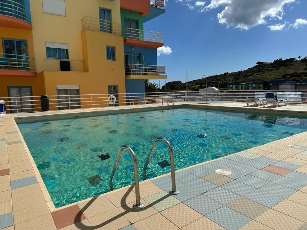 Marina De Albufeira T1 Ate 2 Pax Ou T2 Ate 6 Pax Com Piscina E Vista Marina Apartman Kültér fotó
